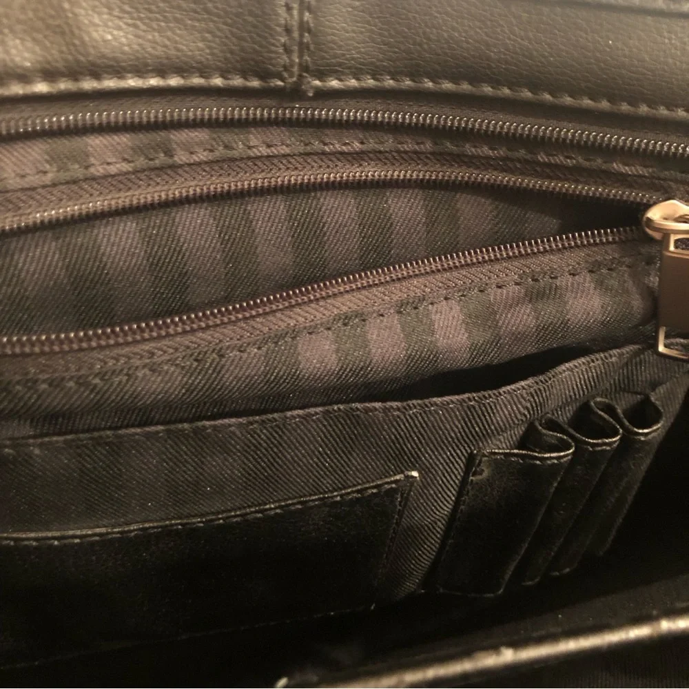 Stebco Leather Briefcase/ Computer Bag Black Handles and Shoulder Strap